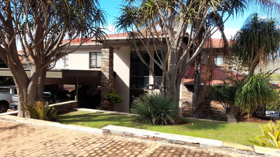 6 Bedroom Property for Sale in Birdwood Estate North West